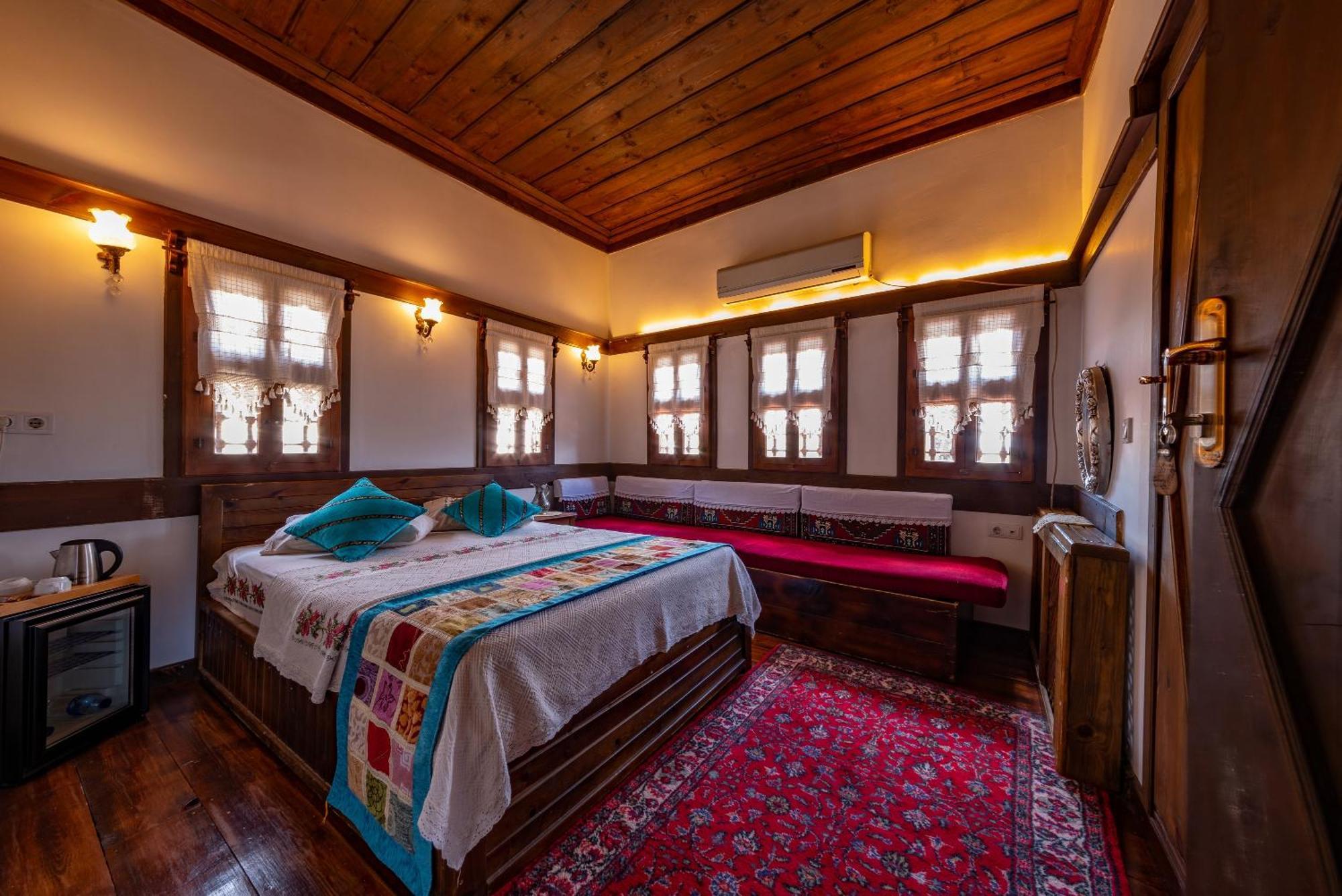 Safranbolu Seyi̇R Konak Otel Eksteriør bilde